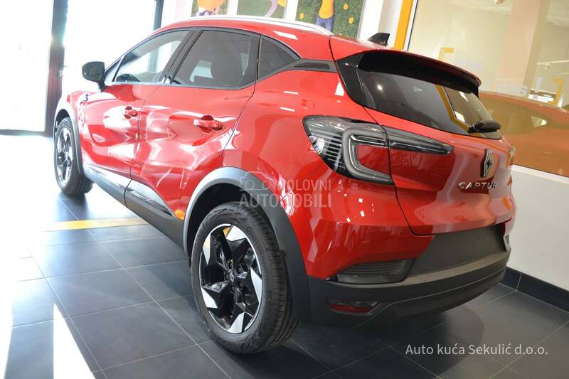 Renault Captur TECHNO 1.3 TCE AUT