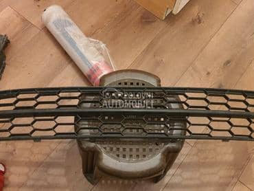 resetka maska za Škoda Rapid