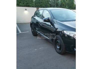 desni retrovizor/crna boja za Renault Megane od 2008. do 2016. god.