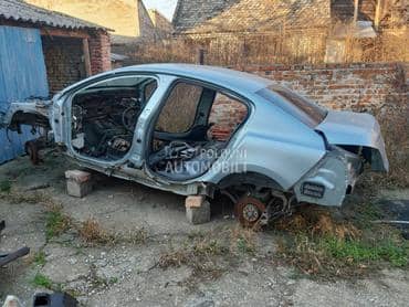 Peugeot 508 - kompletan auto u delovima