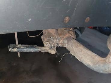 Kuka za Nissan Terrano