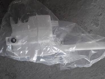 Posuda prskalica za Hyundai ix35 od 2010. do 2015. god.