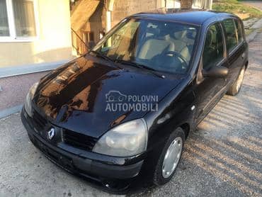 Renault Clio 2003. god. -  kompletan auto u delovima