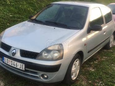 branik za Renault Clio od 2001. do 2006. god.