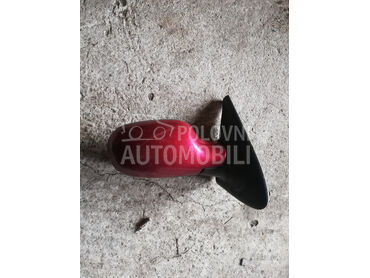 desni retrovizor za Renault Megane od 2001. do 2008. god.