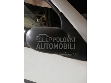 desni retrovizor za Renault Clio od 2000. do 2009. god.