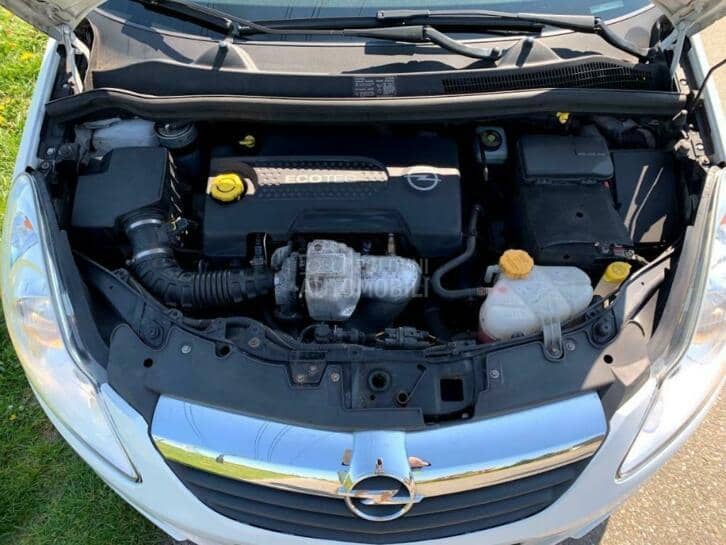 Opel Corsa 2009. god. -  kompletan auto u delovima