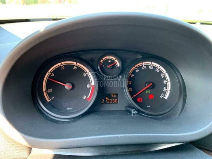 Opel Corsa 2009. god. -  kompletan auto u delovima
