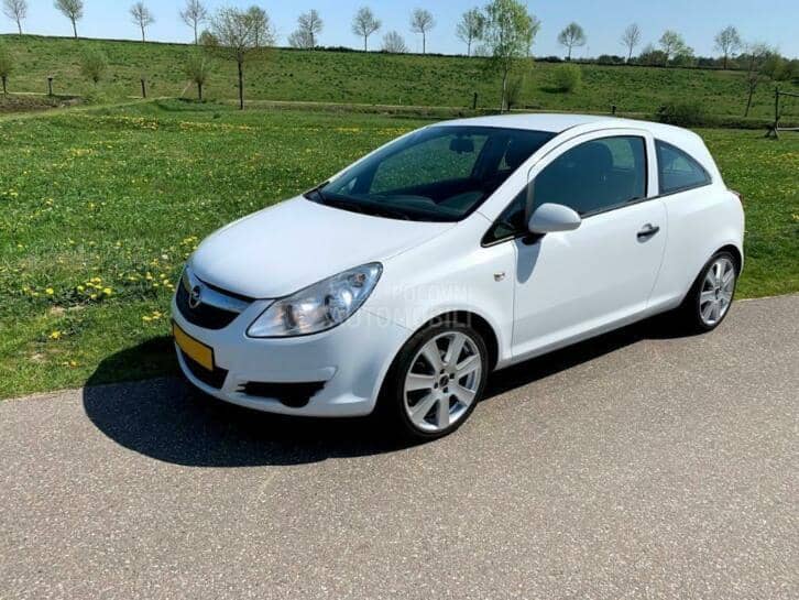 Opel Corsa 2009. god. -  kompletan auto u delovima