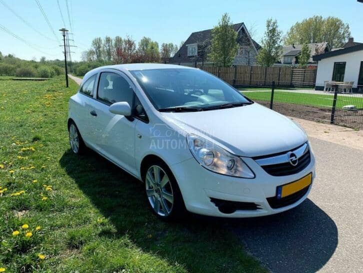 Opel Corsa 2009. god. -  kompletan auto u delovima