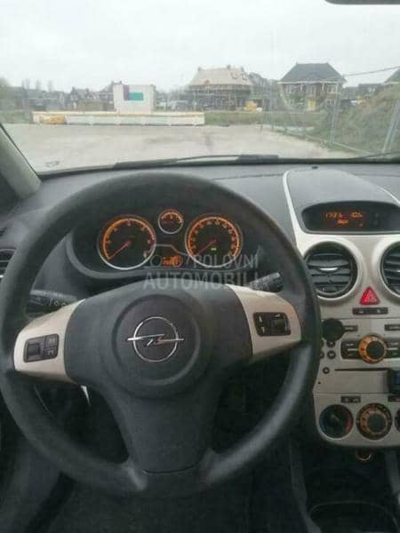 Opel Corsa 2007. god. -  kompletan auto u delovima