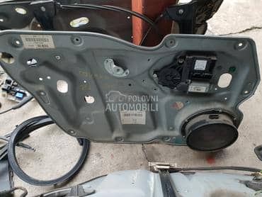 Prednji levi podizac za Volkswagen Touran od 2003. do 2006. god.