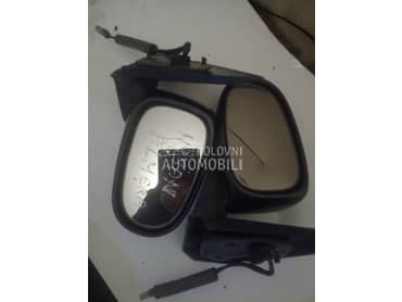 retrovizori za Nissan Almera Tino od 2002. do 2006. god.
