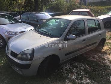 Renault Clio 2003. god. -  kompletan auto u delovima