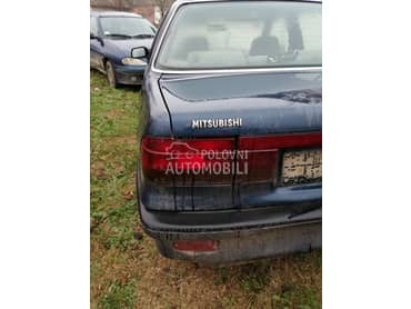 Stop lampe za Mitsubishi Lancer za 1992. god.