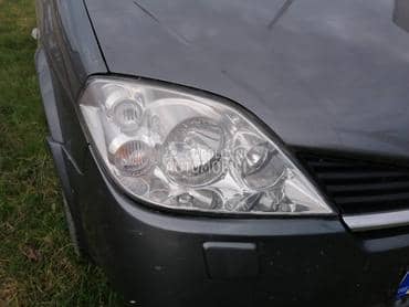 FAROVI PRIMERA P12 za Nissan Primera od 2002. do 2007. god.