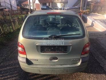 Renault Scenic 2003. god. -  kompletan auto u delovima