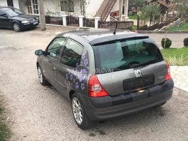 gepek vrata za Renault Clio od 2001. do 2007. god.