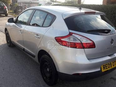 gepek staklo za Renault Megane od 2008. do 2016. god.