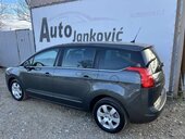 Peugeot 5008 2 0 HDI  PANORAM A