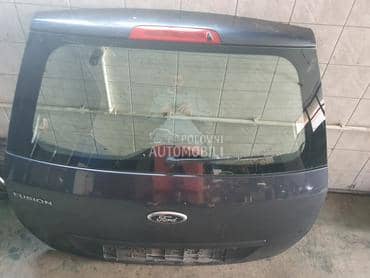 gepek vrata za Ford Fusion za 2009. god.