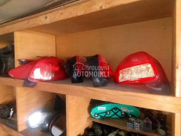 Stop svetla za Peugeot 206