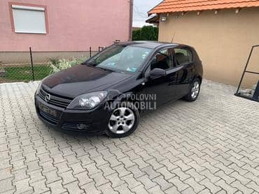Opel Astra H -  kompletan auto u delovima