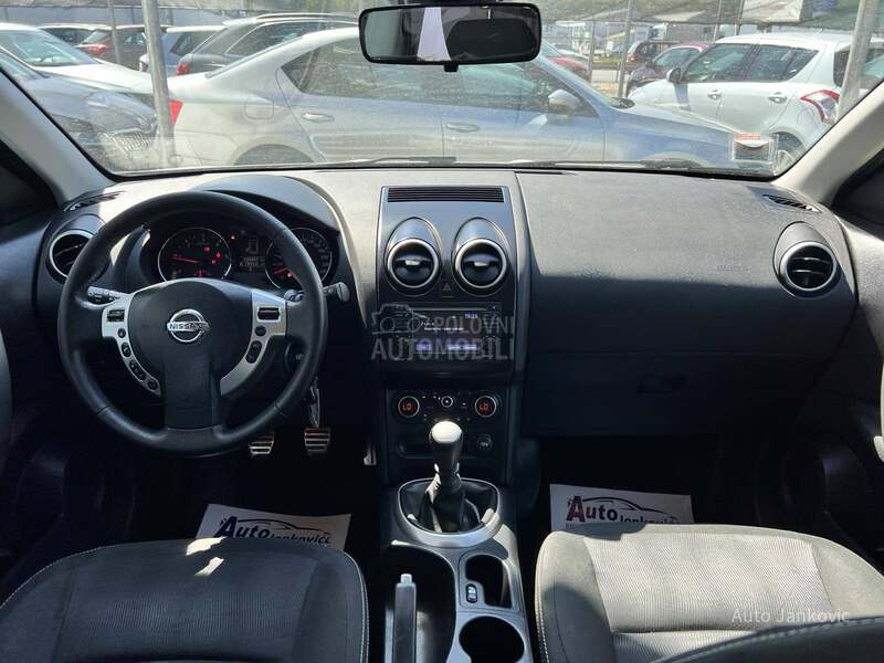 Nissan Qashqai P A N O R A M A