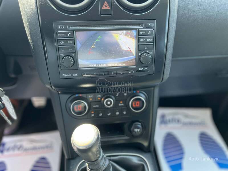 Nissan Qashqai P A N O R A M A