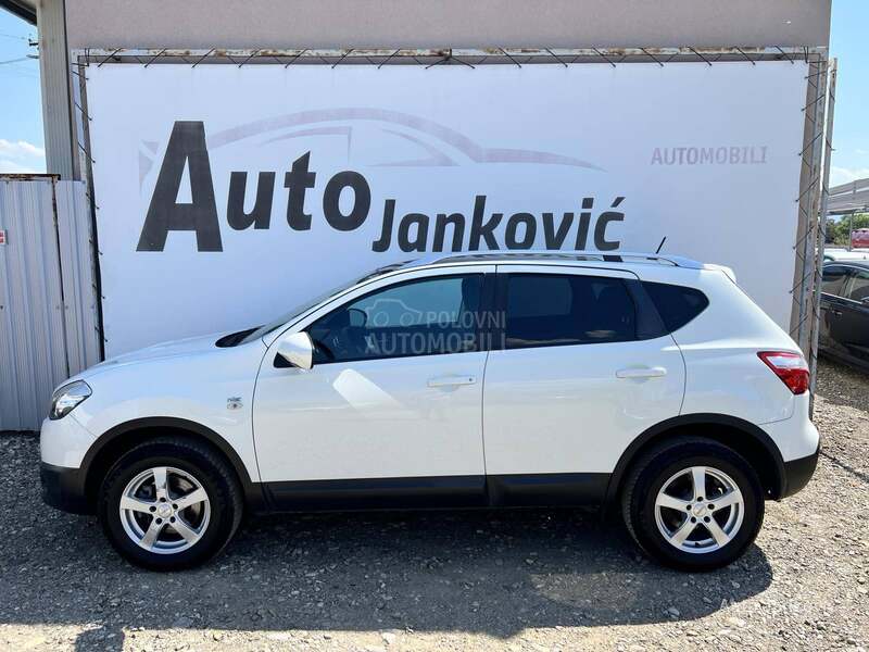 Nissan Qashqai P A N O R A M A