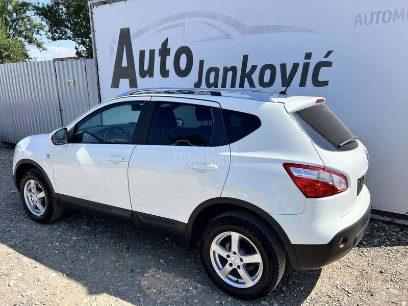 Nissan Qashqai P A N O R A M A