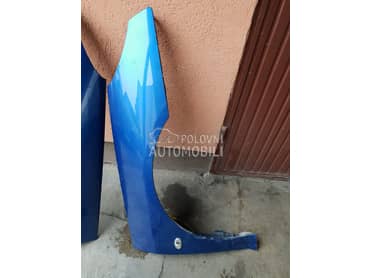 Desno krilo za Peugeot 407