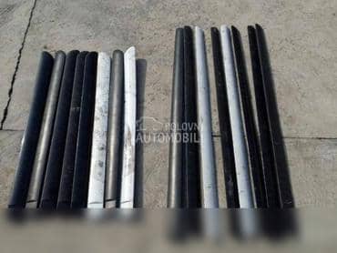 Lajsna desnih vrata za kupe za Peugeot 308