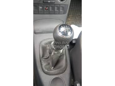 Rucica menjaca za Volkswagen Polo od 2000. do 2002. god.