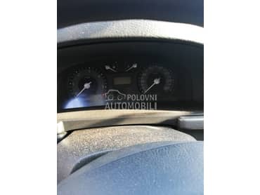 kilometar sat za Renault Laguna za 2005. god.