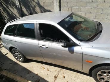 Alfa Romeo 156 -  kompletan auto u delovima