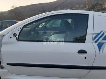 Leva i desna prednja vrata za Peugeot 206
