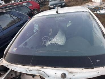 Šoferšajbna za Peugeot 206