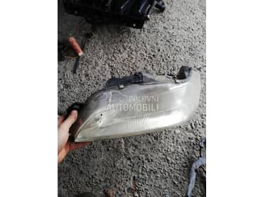 levi far za Peugeot 306 za 1998. god.