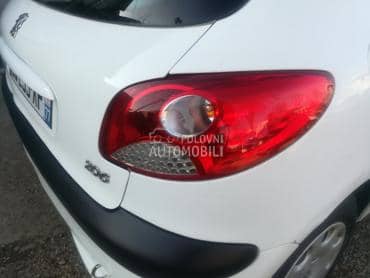 stop lampa leva i desna 206 za Peugeot 206 od 2008. do 2011. god.