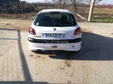 stop lampa leva za Peugeot 206 od 1998. do 2010. god.