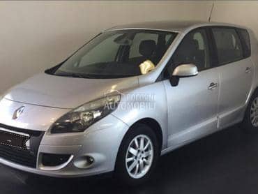 Renault Scenic 2010. god. -  kompletan auto u delovima