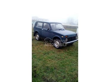 Lada Niva -  kompletan auto u delovima