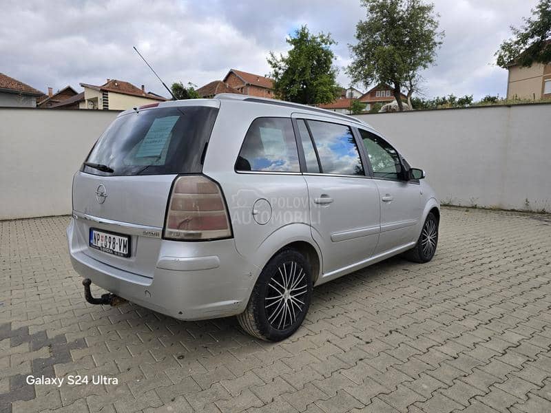 Opel Zafira 