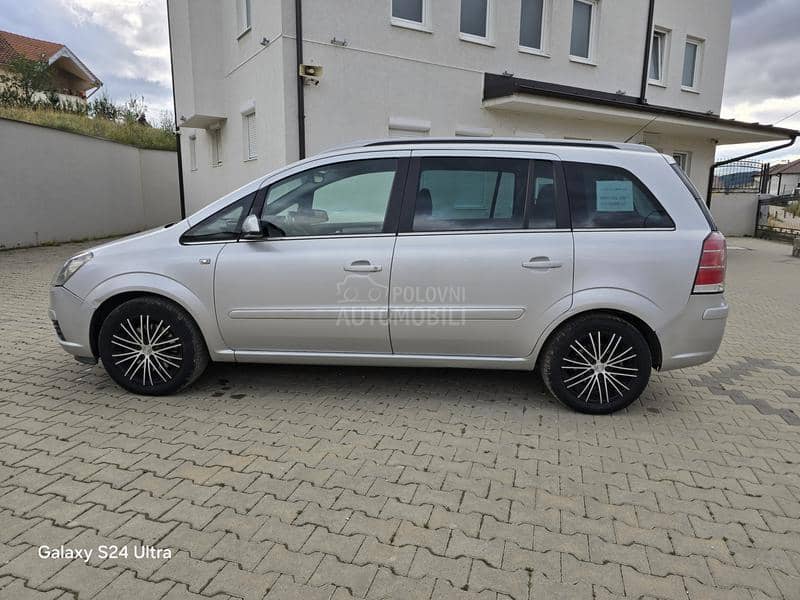 Opel Zafira 
