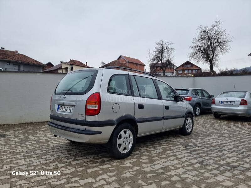 Opel Zafira 