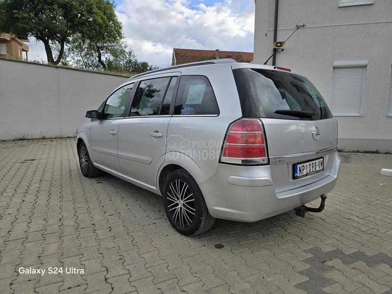 Opel Zafira 