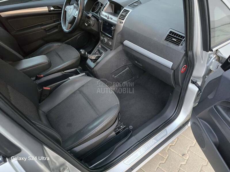 Opel Zafira 