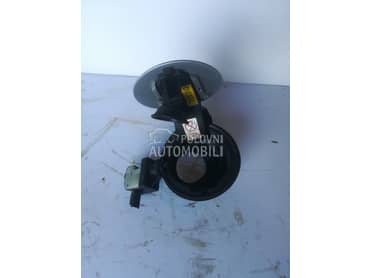 Poklopac rezervoara za Citroen C4 Picasso od 2007. do 2013. god.