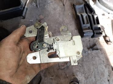 Motoric za otvaranje gepeka za Volkswagen Golf 4 od 1998. do 2004. god.